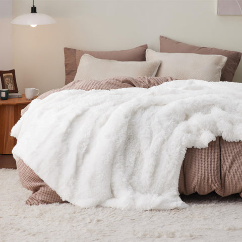 Bedsure king blanket on bed showing full coverage and elegant look