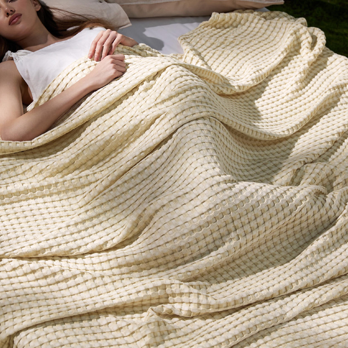 Bedsure king blanket front view showing size and natural color for cool nights