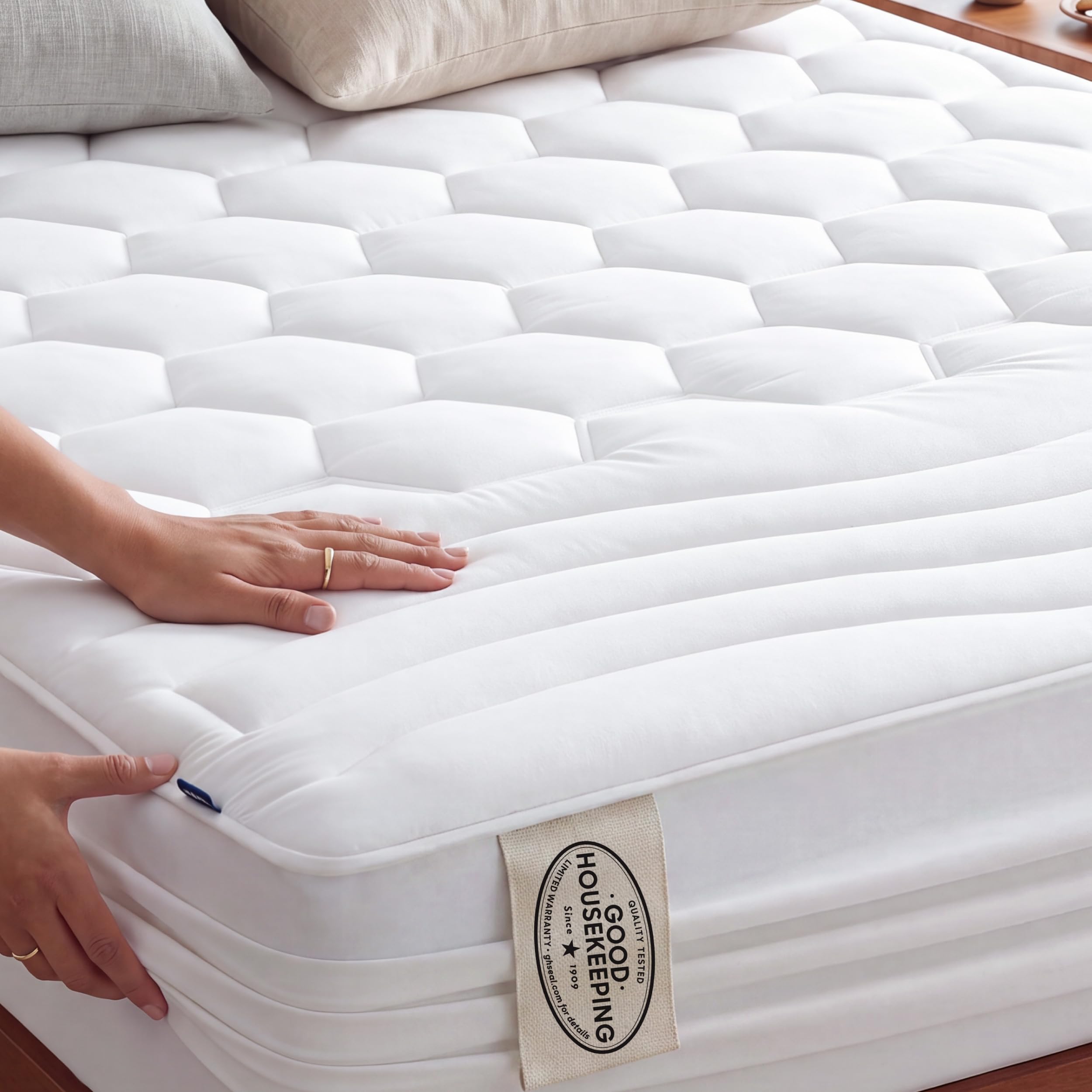 Bedsure king mattress pad front view showing fitted corners and smooth surface