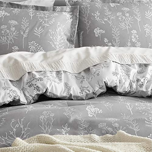 Bedsure comforter on a styled bed demonstrating cozy cottagecore bedroom aesthetic