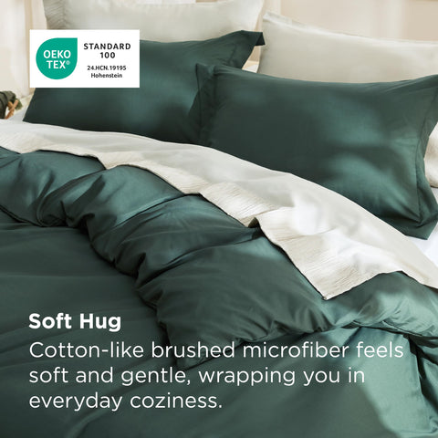 Bedsure microfiber texture close-up highlighting soft plush feel
