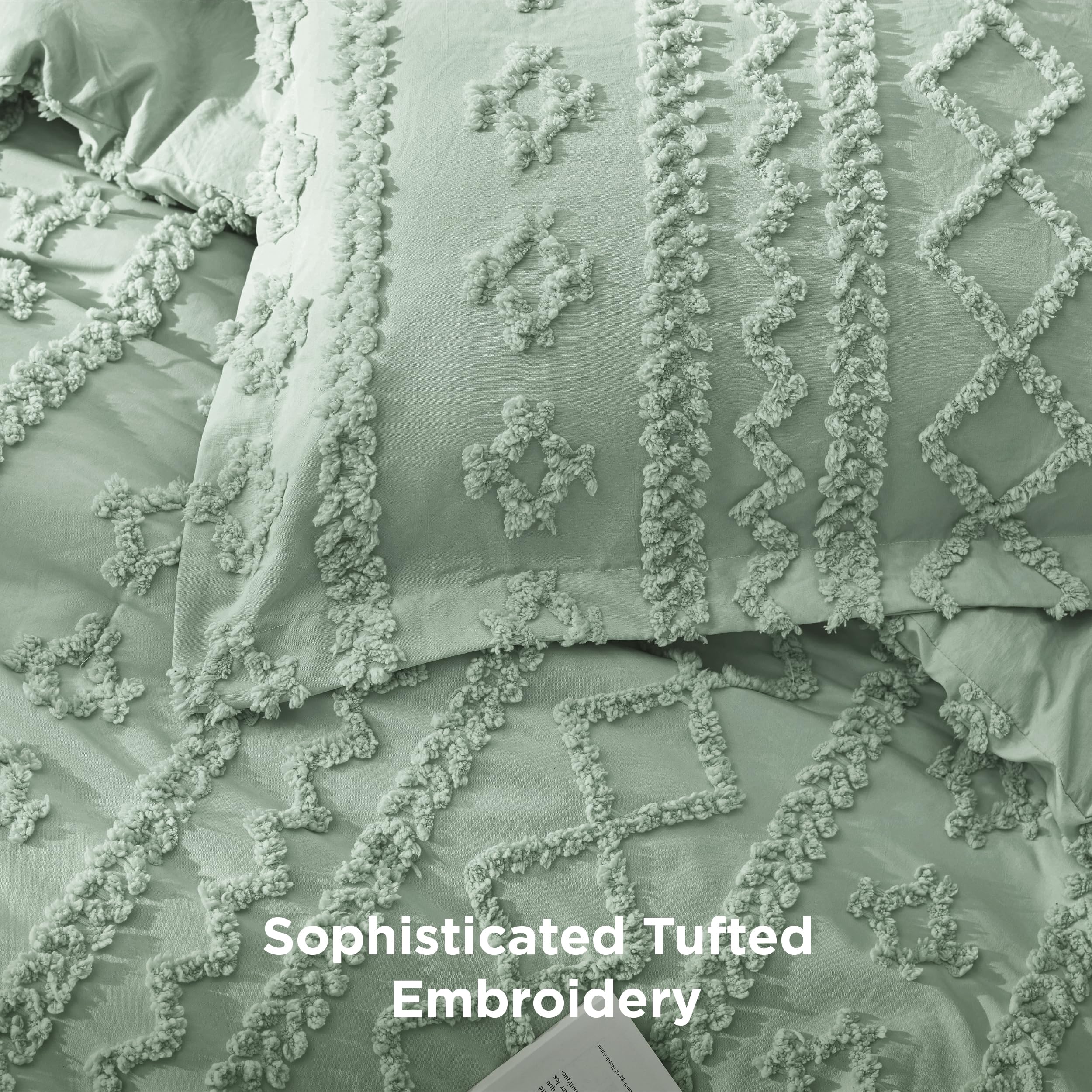 Bedsure sham embroidery detail showing handcrafted tufts and polished finish
