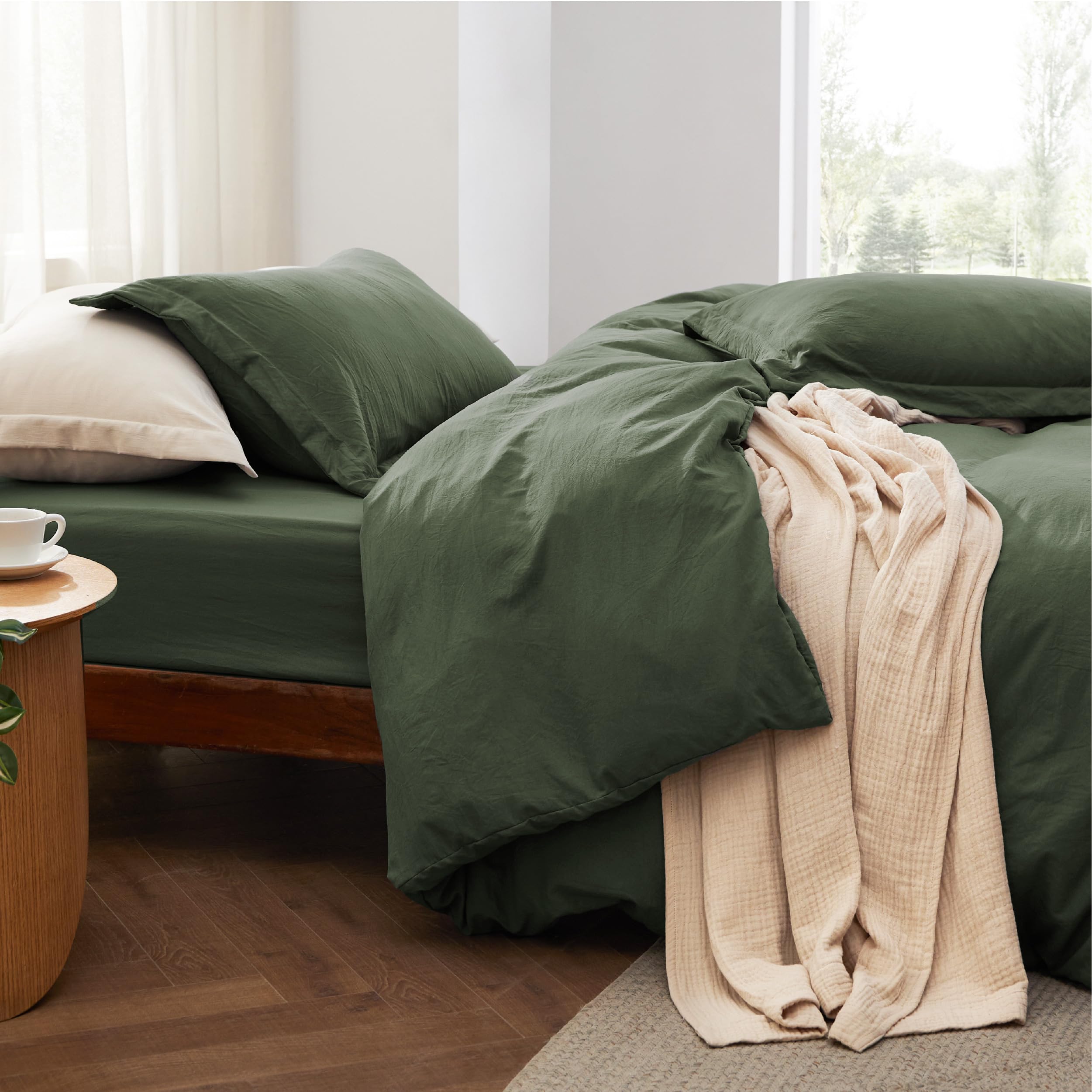 Bedsure pillow shams front view showing matching set and polished bed benefit