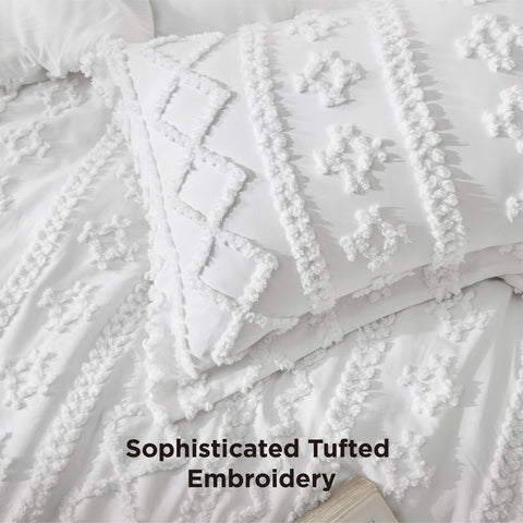 Bedsure pillow shams shown detail with flange and soft finish for layered bedding look