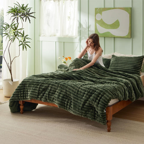Bedsure pillowcase detail showing fabric softness and comfortable support