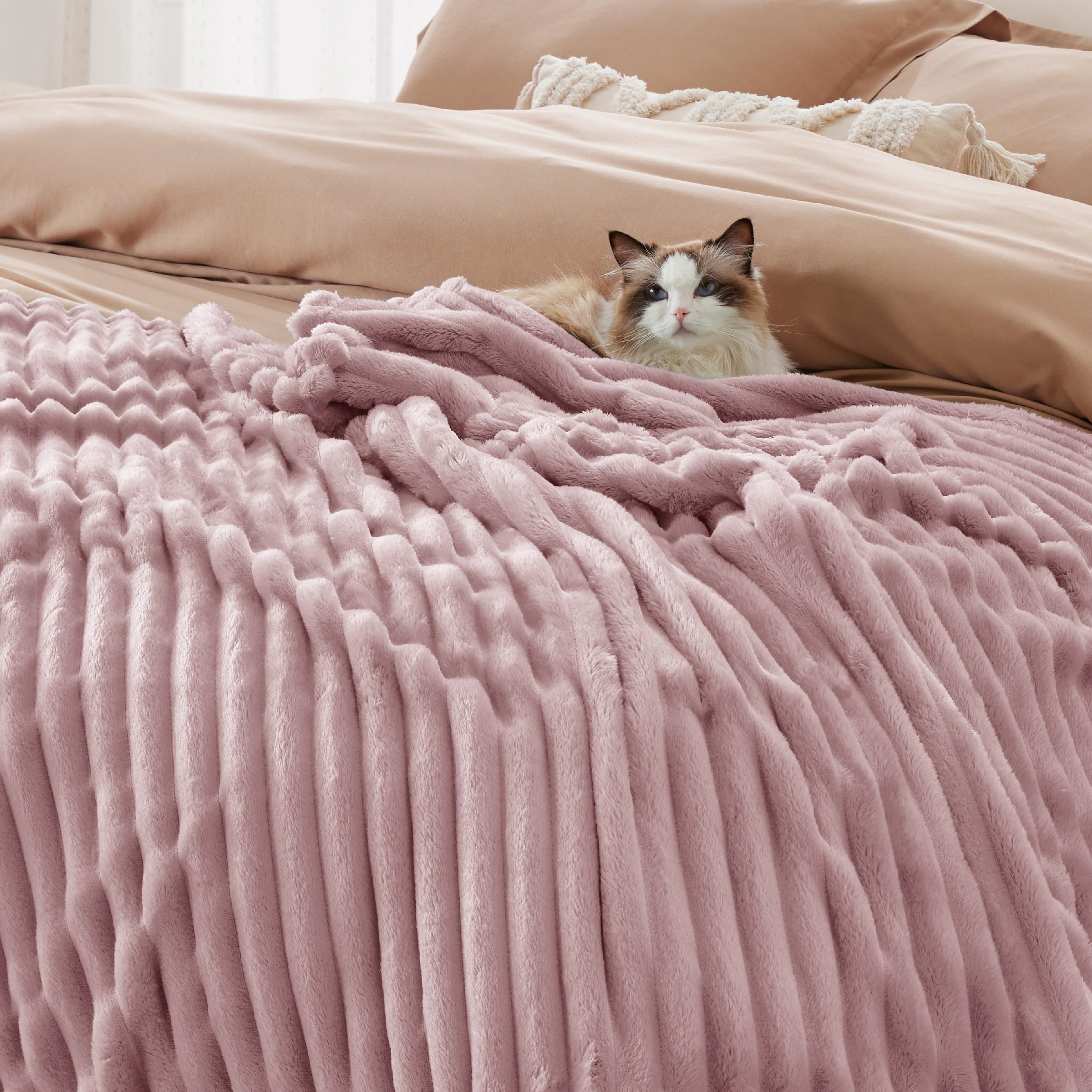 Bedsure striped pattern detail showing subtle stripes that enhance bedroom decor