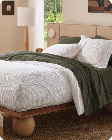 Bedsure folded set inside reusable tote for easy storage and gifting