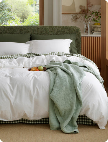 Bedsure front view of duvet cover on bed showing tidy modern look and cozy appeal