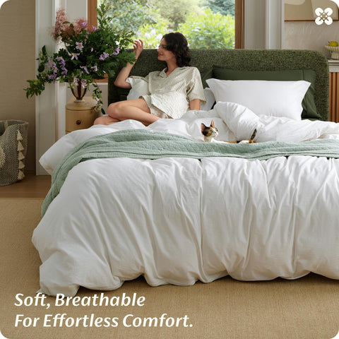 Bedsure label with Good Housekeeping seal indicating recognized quality reassurance