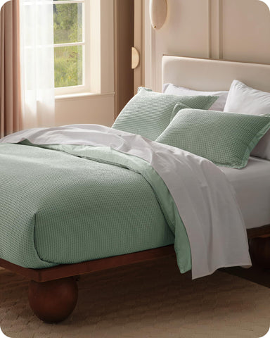 Bedsure king duvet on bed showing scale and full coverage for larger mattresses