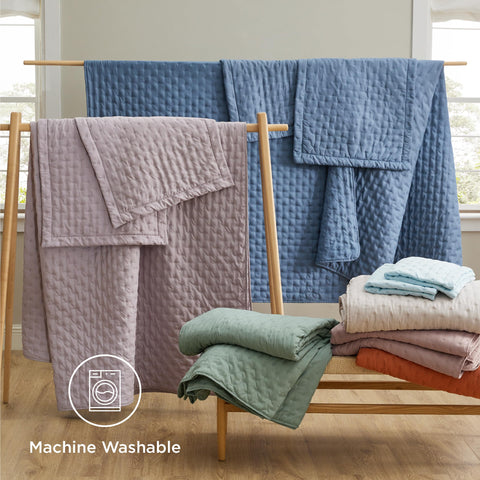 Bedsure quilt folded to show scale and storage convenience benefit