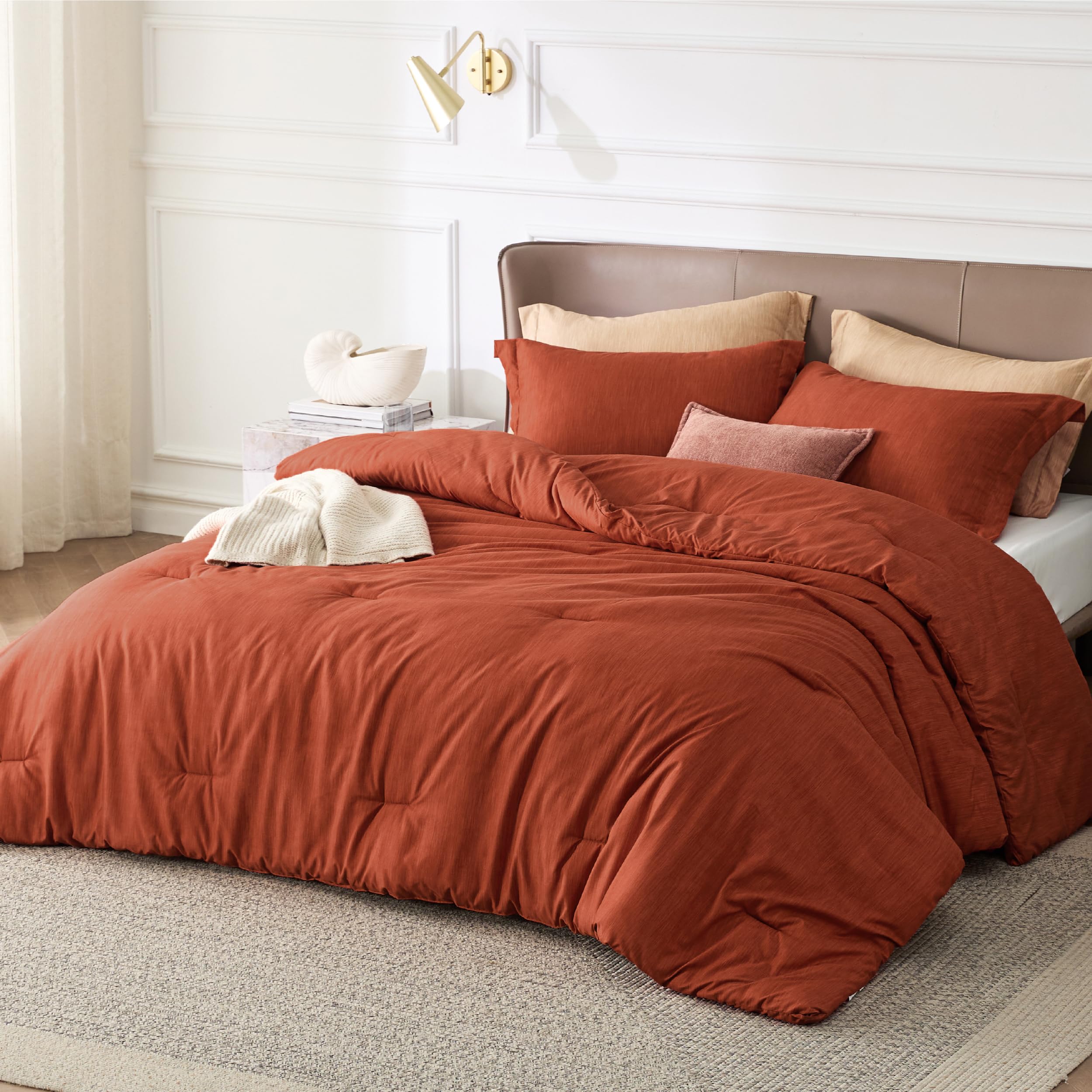 Bedsure comforter scale comparison with ruler showing accurate size