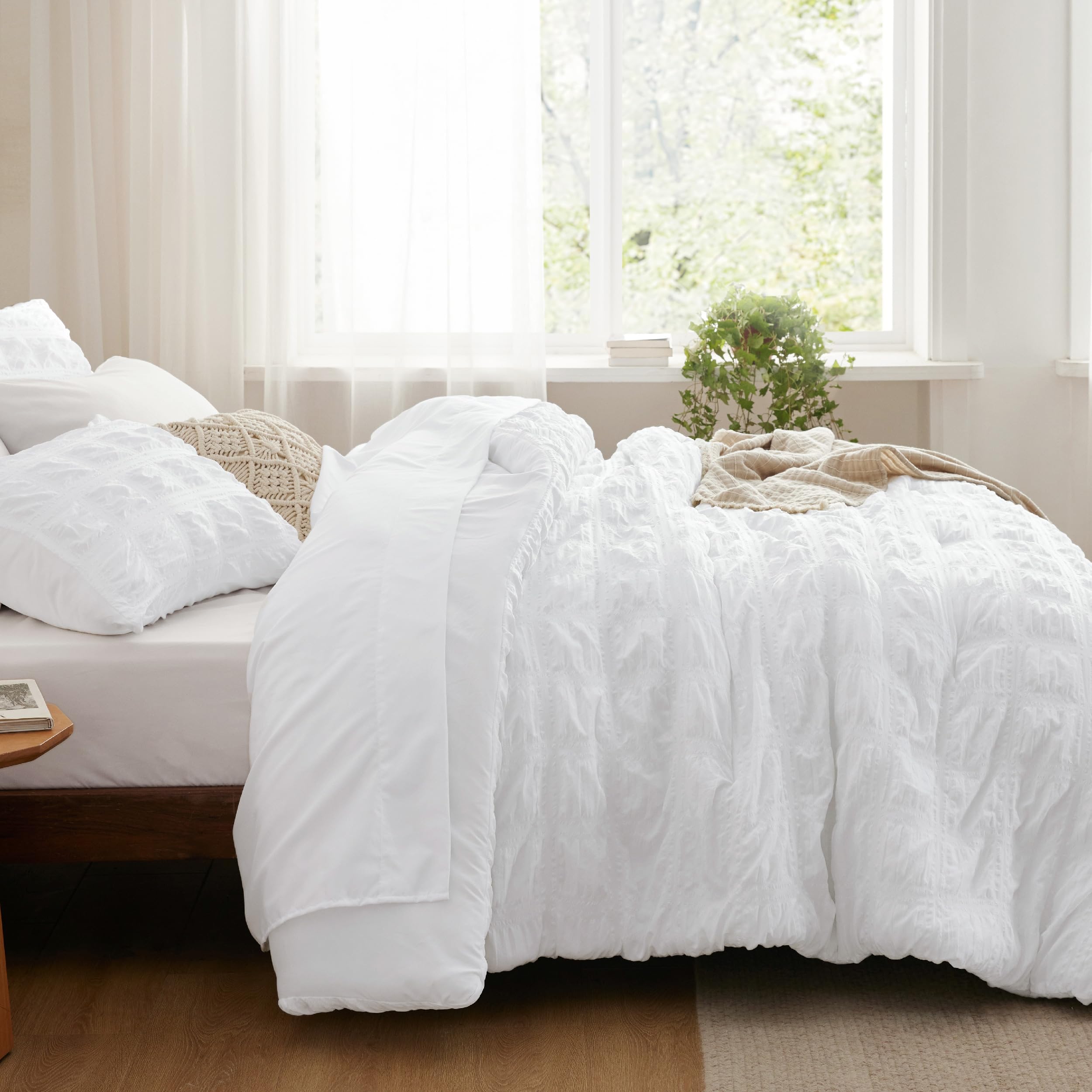 Bedsure pillow shams detail showing stitching benefit: tailored, finished appearance