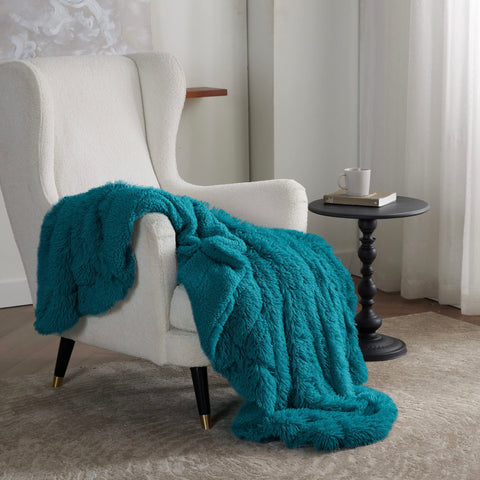 Bedsure blanket edge seam close-up showing quality stitching and durability