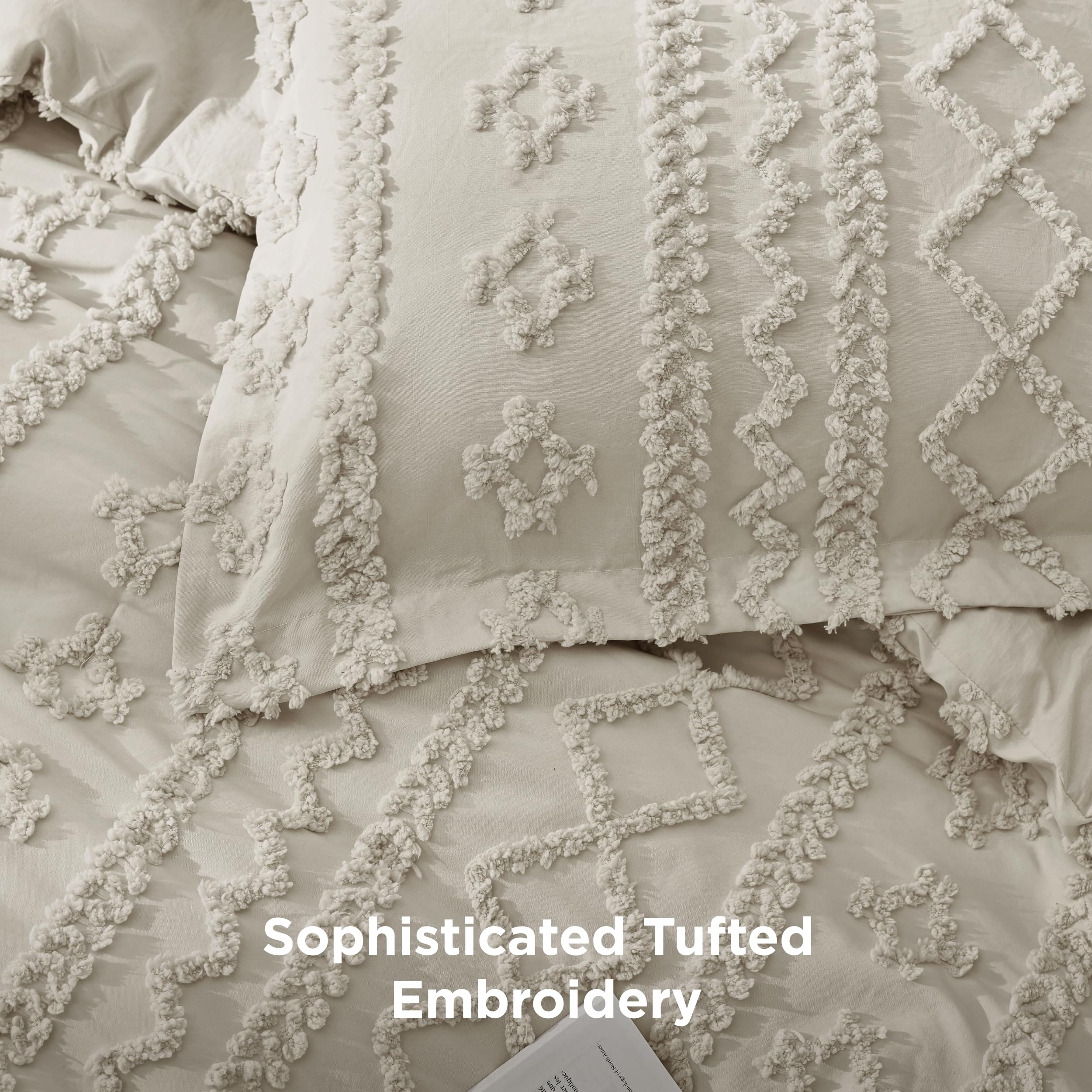 Bedsure jacquard texture closeup revealing linen-like tactile finish