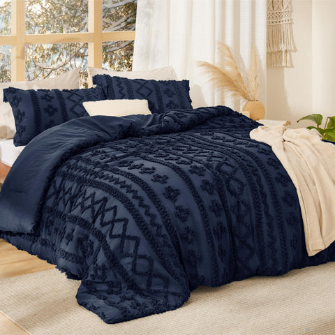Bedsure close-up tufted embroidery highlighting 3D texture and handcrafted detail