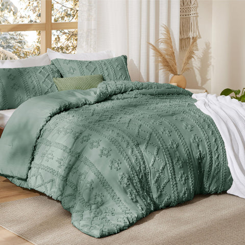 Bedsure close-up of tufted embroidery highlighting texture and handcrafted appeal