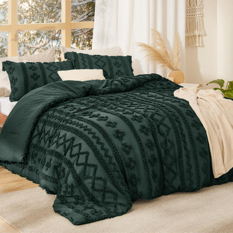 Bedsure close-up of tufted embroidery highlighting textured 3D detail and style