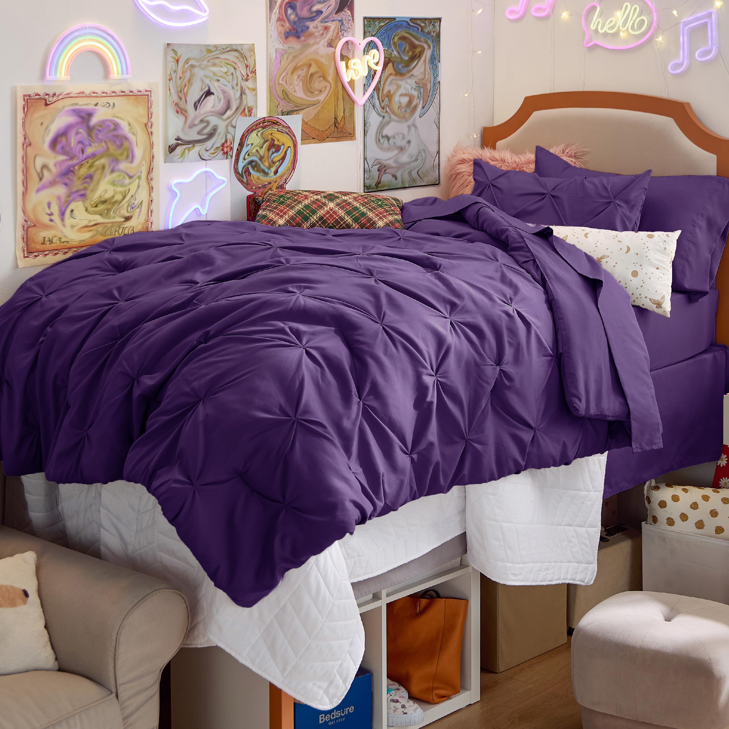 Bedsure close-up of brushed microfiber shows soft texture and quiet comfort
