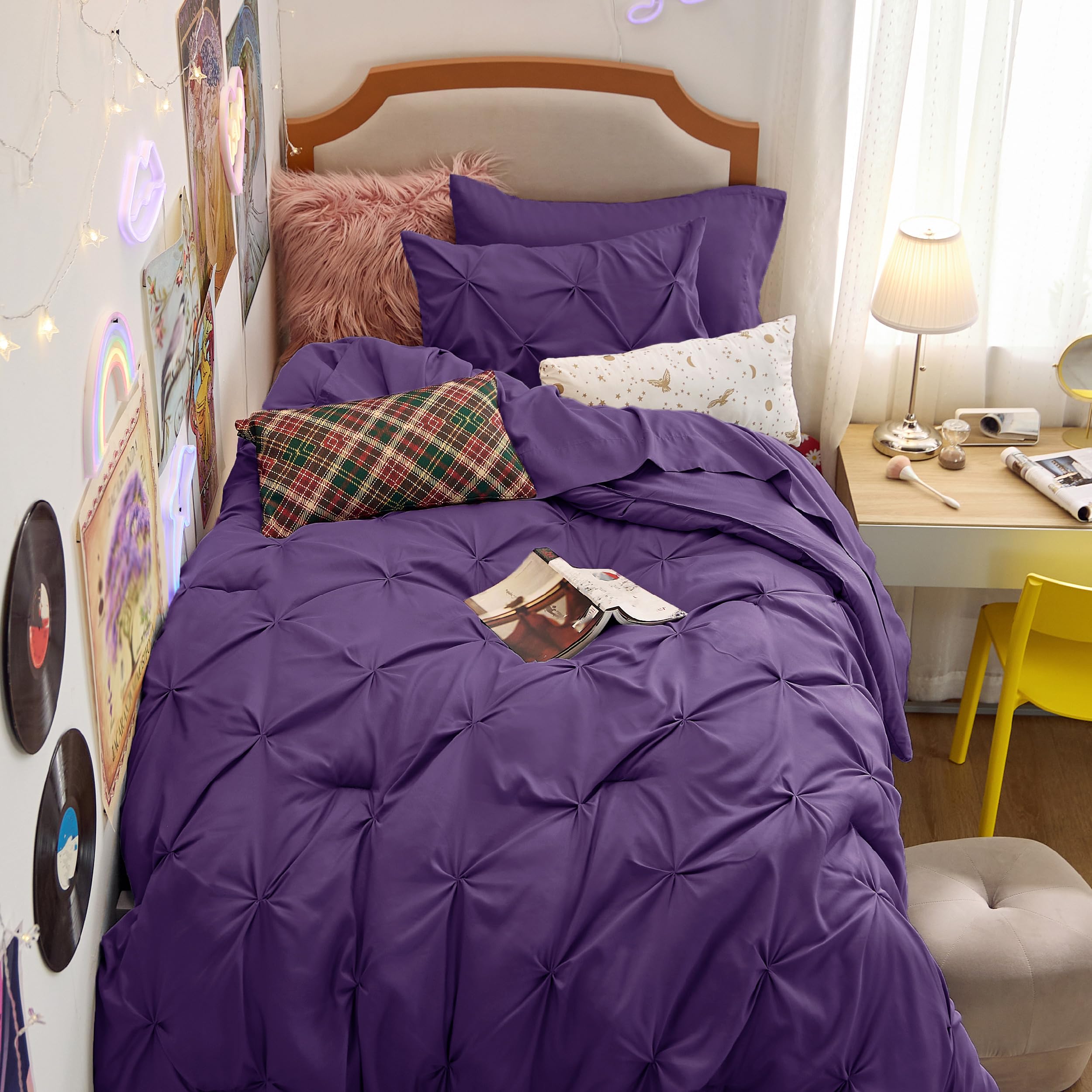 Bedsure on a dorm bed in use displays neat fit and cozy warmth