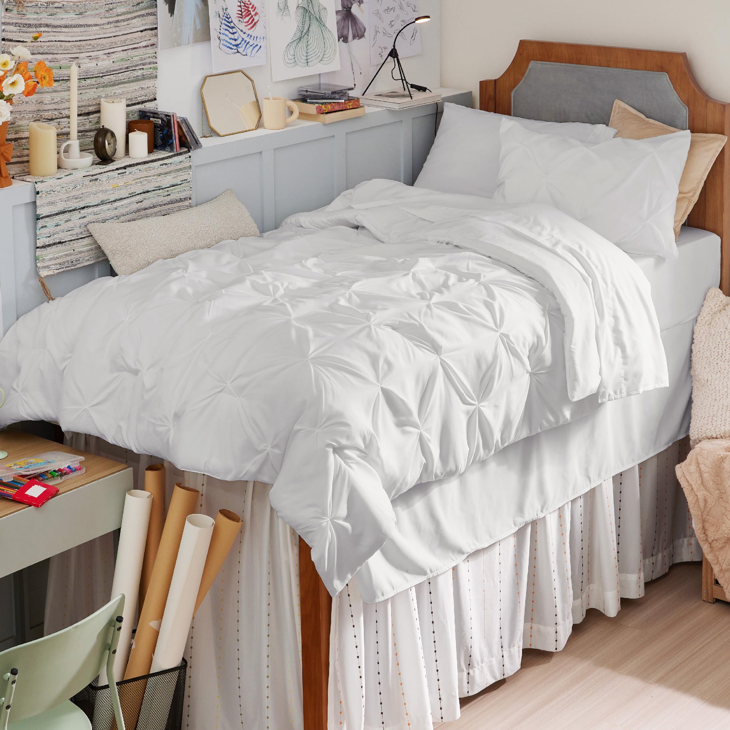 Bedsure front view of Twin XL 5-piece set showing coordinated bedding and neat presentation for easy setup