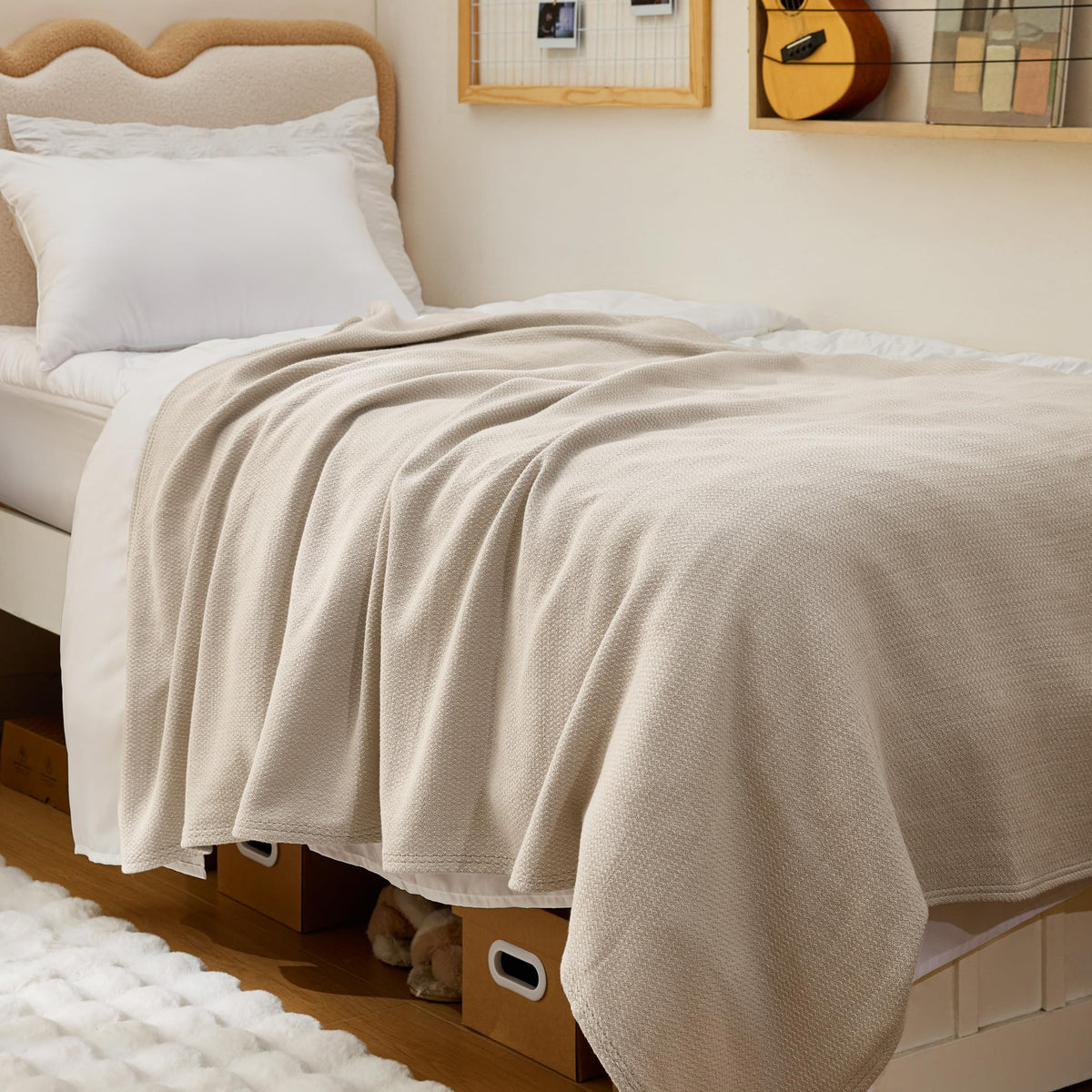 Bedsure twin xl front view showing full linen beige blanket and neat finish