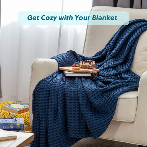 Bedsure blanket seam detail showing reinforced stitching for long-lasting durability