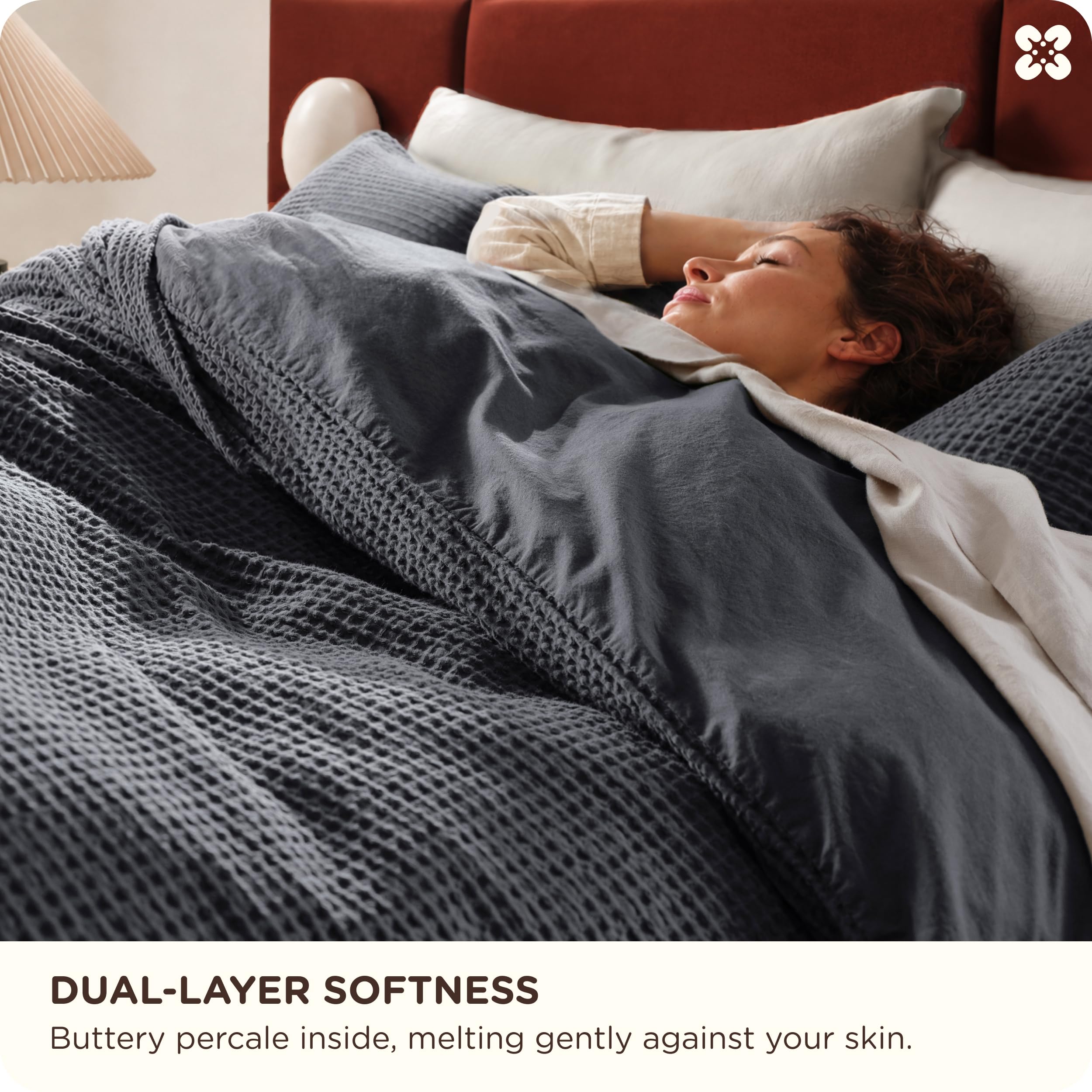 Hidden button closure on Bedsure duvet cover ensuring a tidy, secure fit