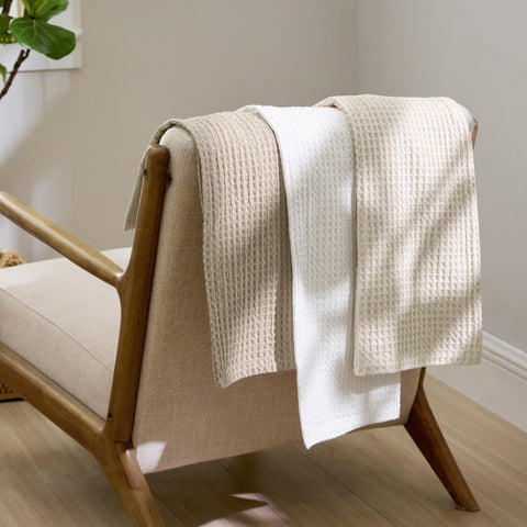 Bedsure next to a ruler showing twin 68x90 scale for accurate sizing and fit