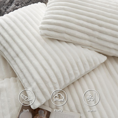 Bedsure zipper and 8 corner ties detail, secures duvet insert reliably