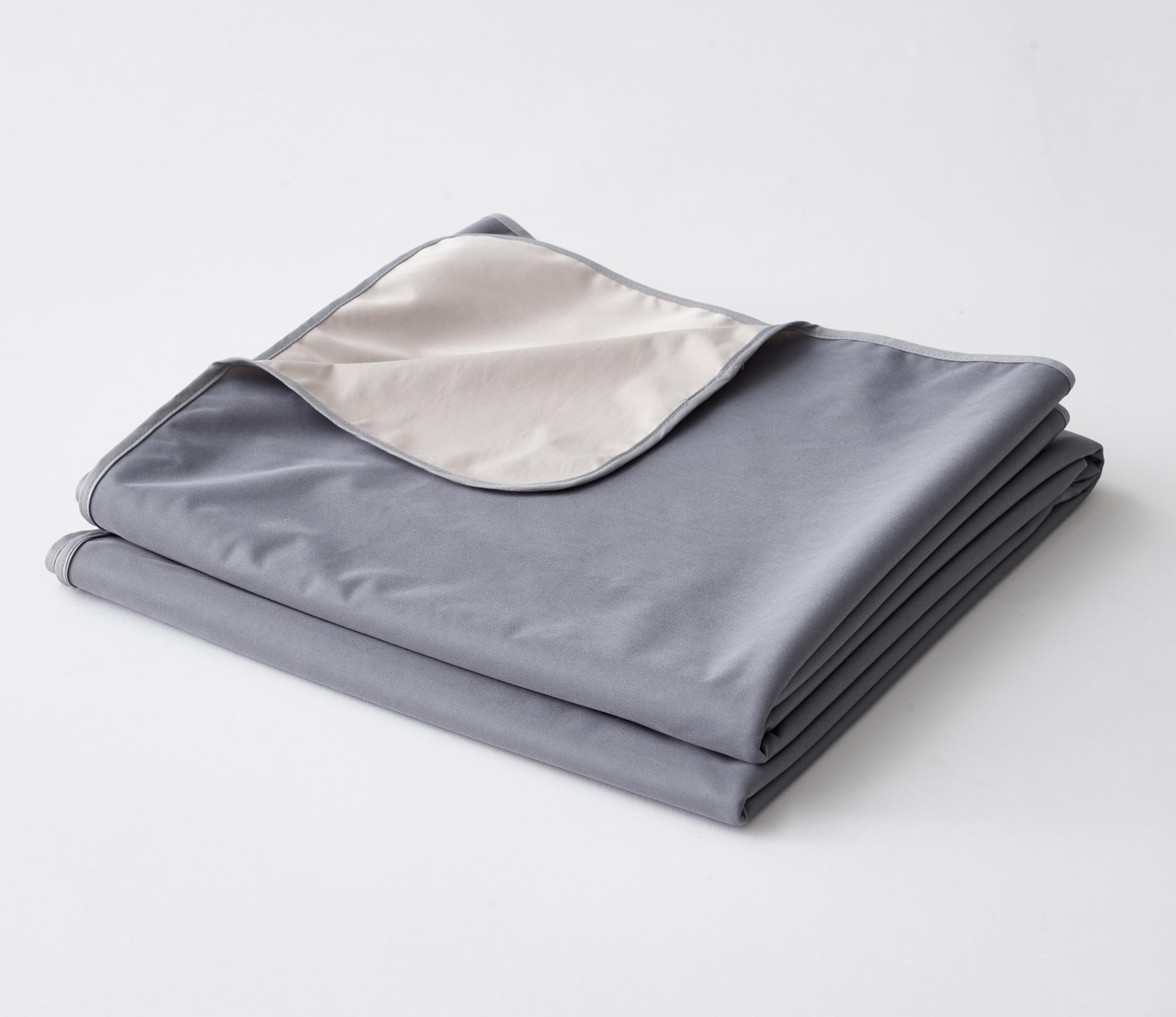 Bee Bee waterproof membrane edge shot revealing thin liquid barrier for protection