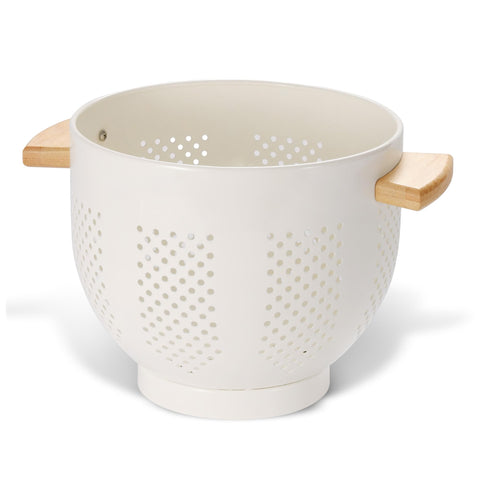 BeFare colander front view showing cream finish and capacity benefit