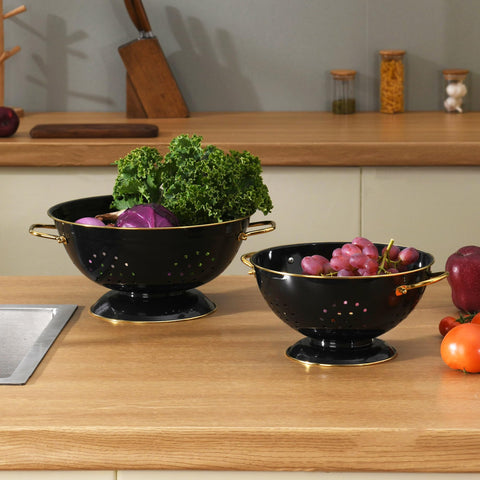 BeFare colander used to serve washed vegetables showing attractive presentation benefit