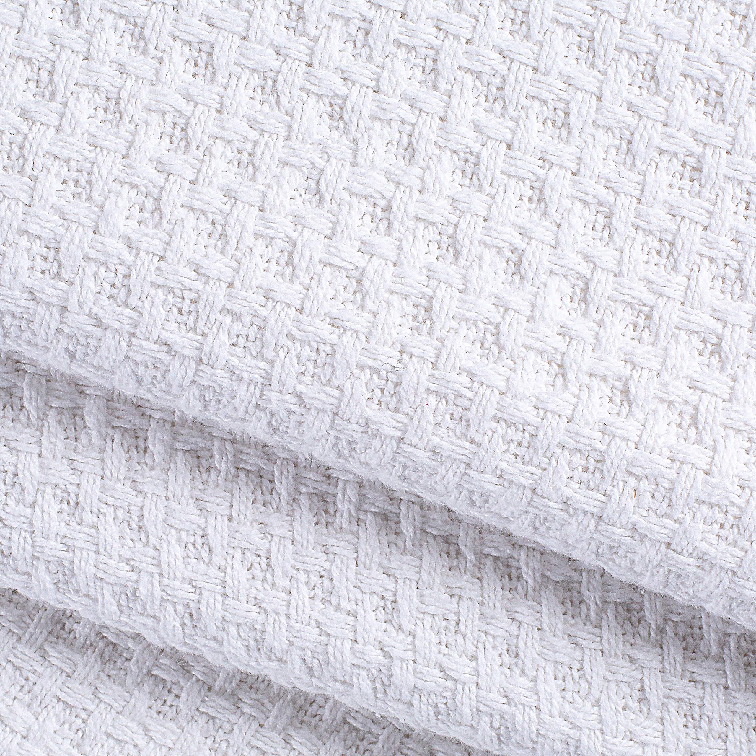 Belizzi Home close-up of cotton weave texture highlighting breathability benefit