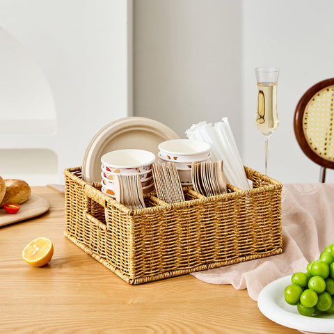 Berdeng beside plate stack showing compact scale and space-saving benefit