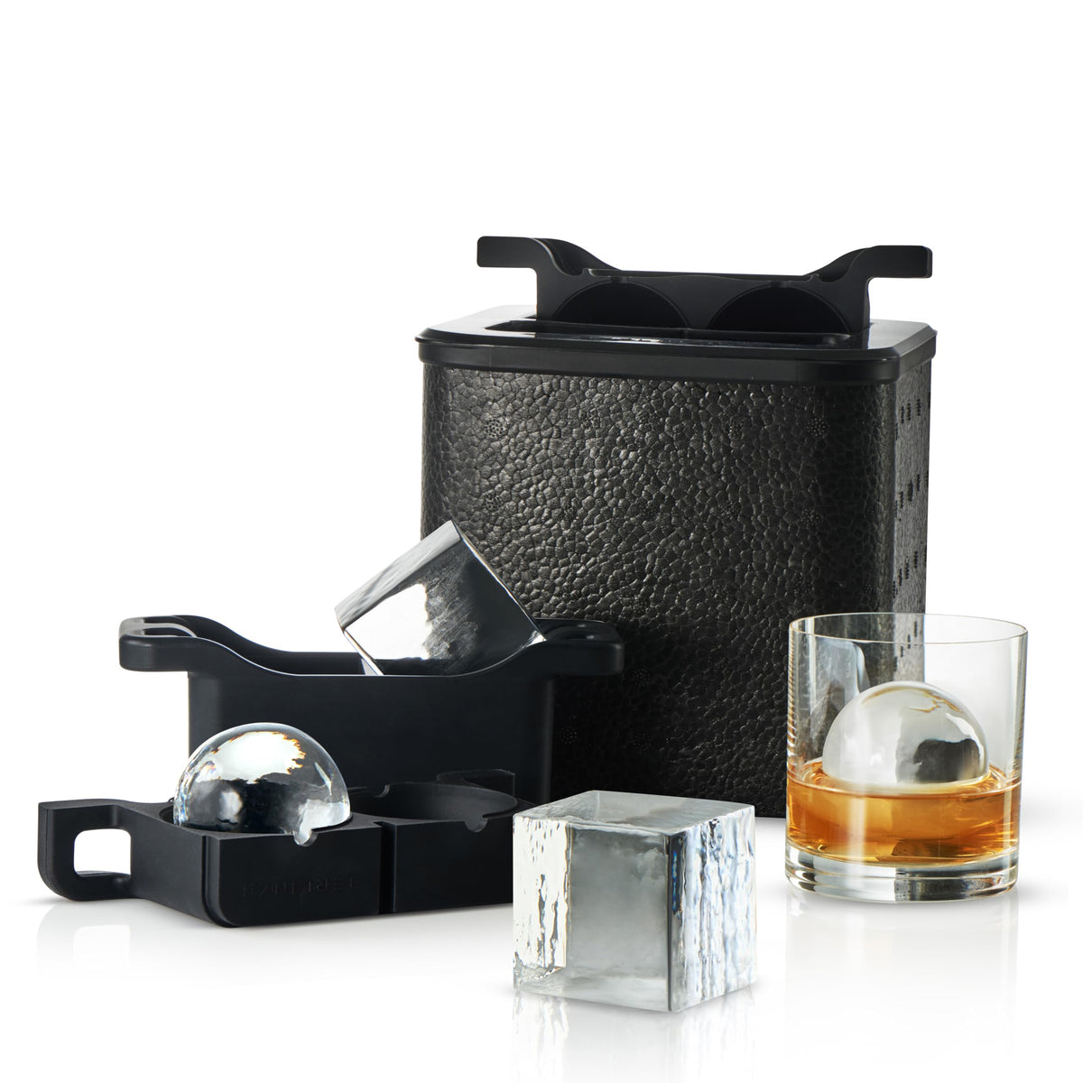 BERLINZO front packaging showing both sphere and cube molds and benefits