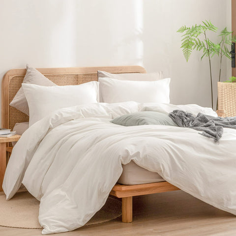 BESTOUCH pillowcase envelope closure detail providing neat finish and easy bedding changes