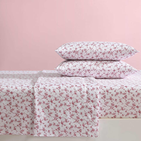 Betsey Johnson size comparison demo shows fit on tall mattress for peace of mind