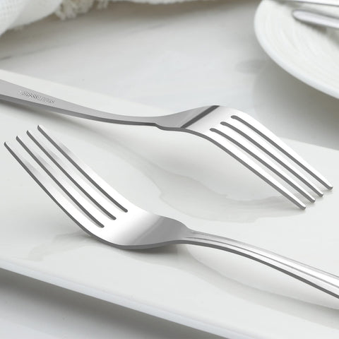 BEWOS fork tines and smooth edge for safe comfortable use