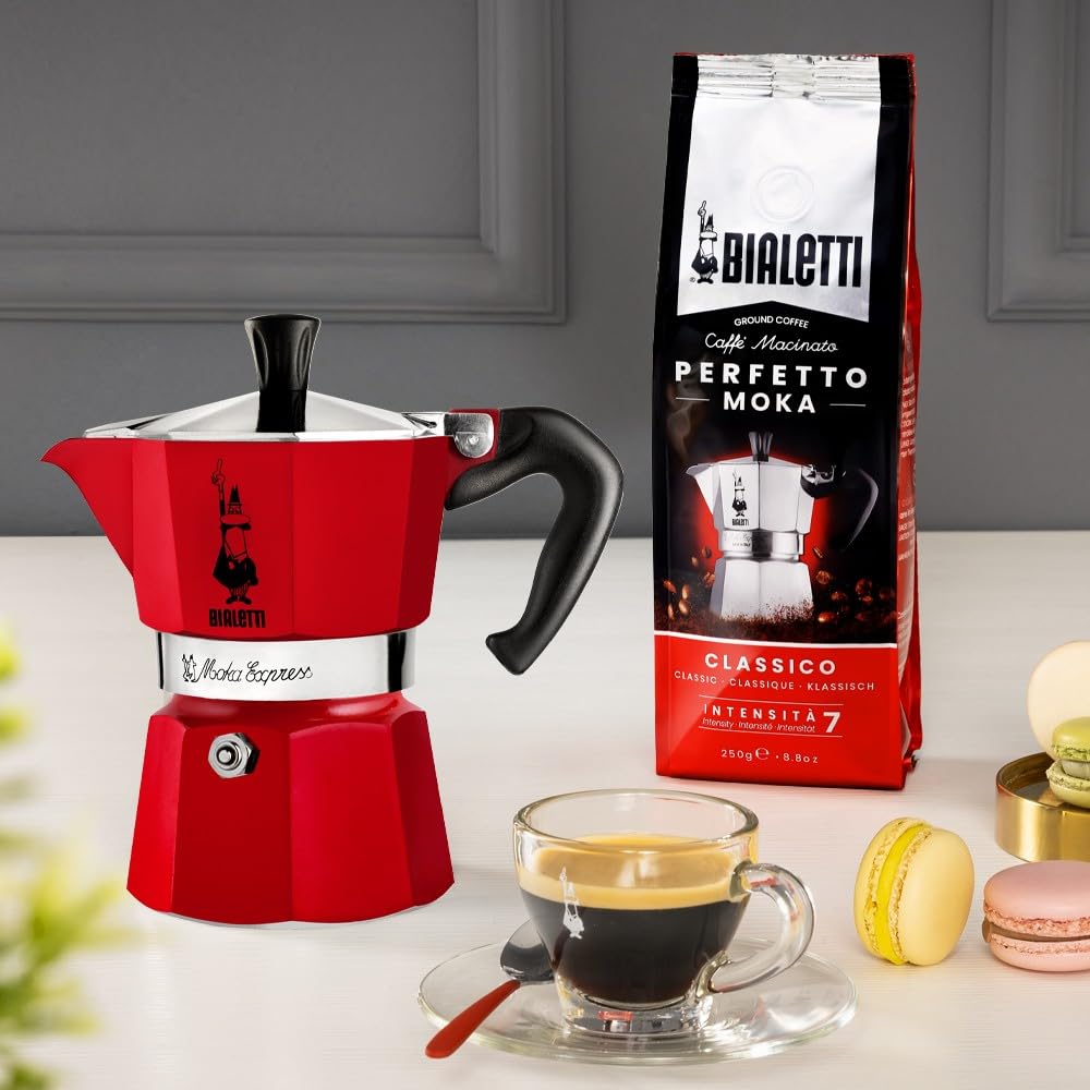 Bialetti Moka Express open top with filter basket visible, easy filling and cleaning