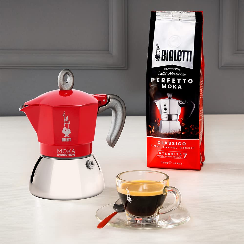 Bialetti Moka Induction on an induction hob demonstrating fast, even heating performance