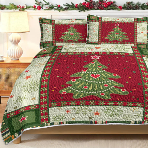 BlessLiving front view of queen quilt showing festive tree and patchwork—adds holiday charm