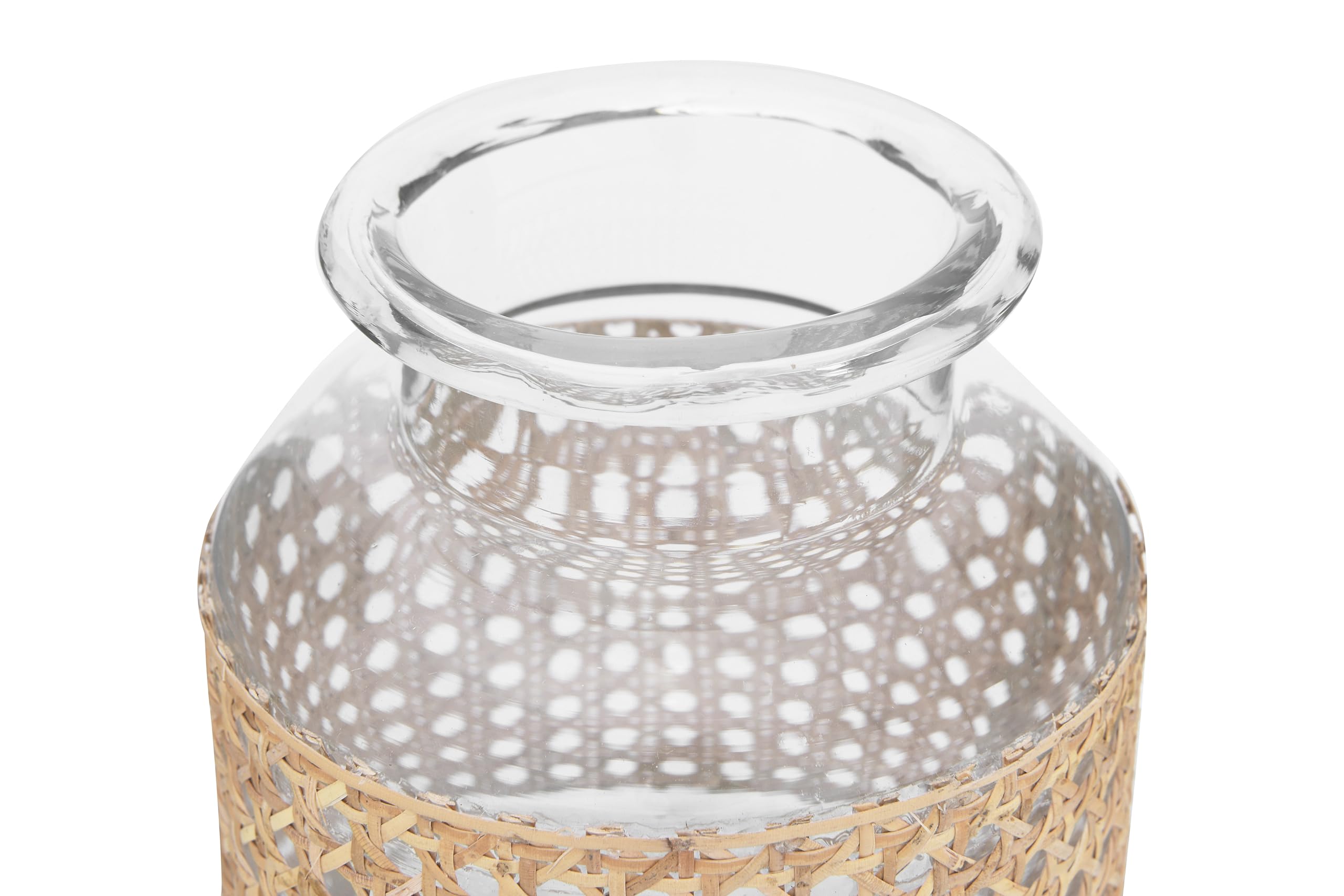 Bloomingville vase with dried flowers, provides low-maintenance styling idea
