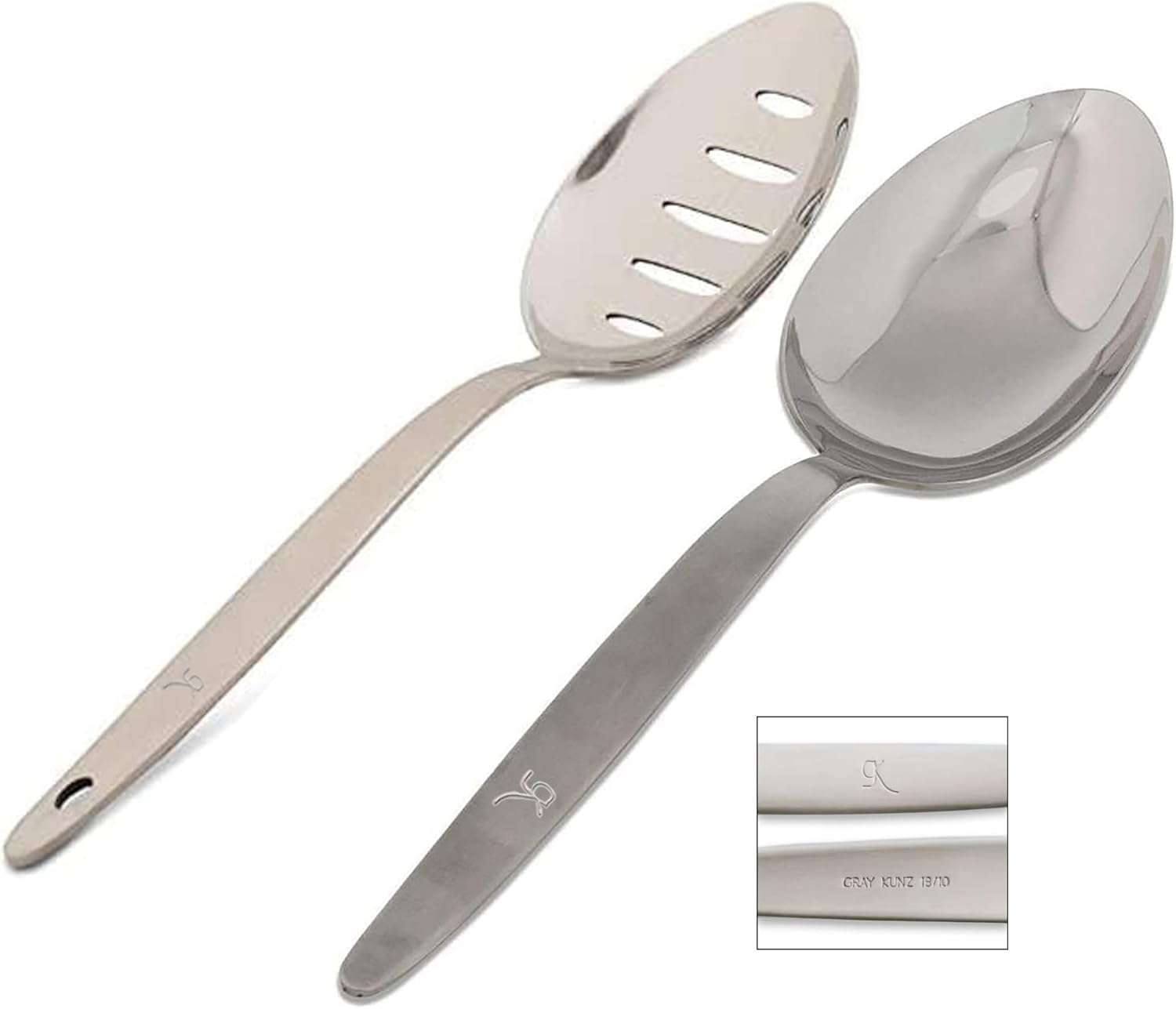 BNAZIND two spoons on wooden table indicating serving readiness
