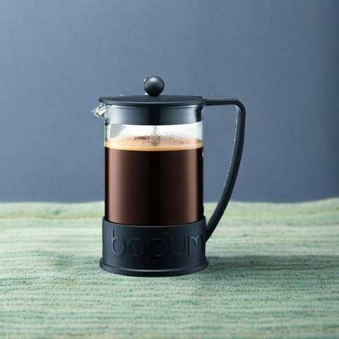 Bodum Brazil next to measuring cup illustrating 51oz capacity for multiple servings