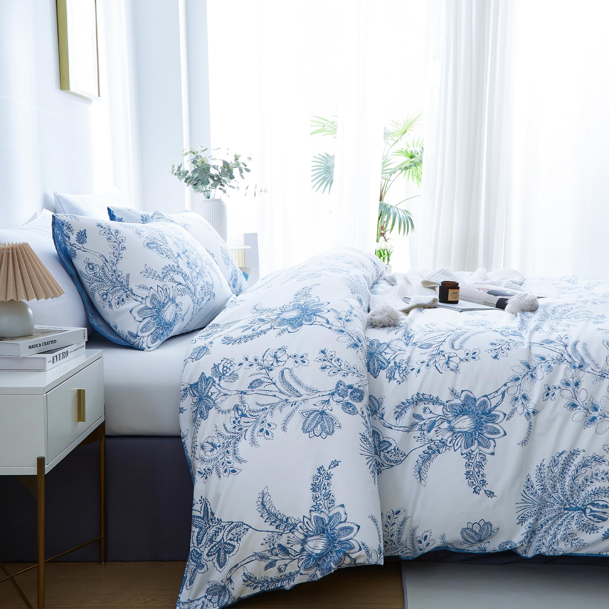 BOLINLIVING reverse side with blue background and white blooms offering alternate mood