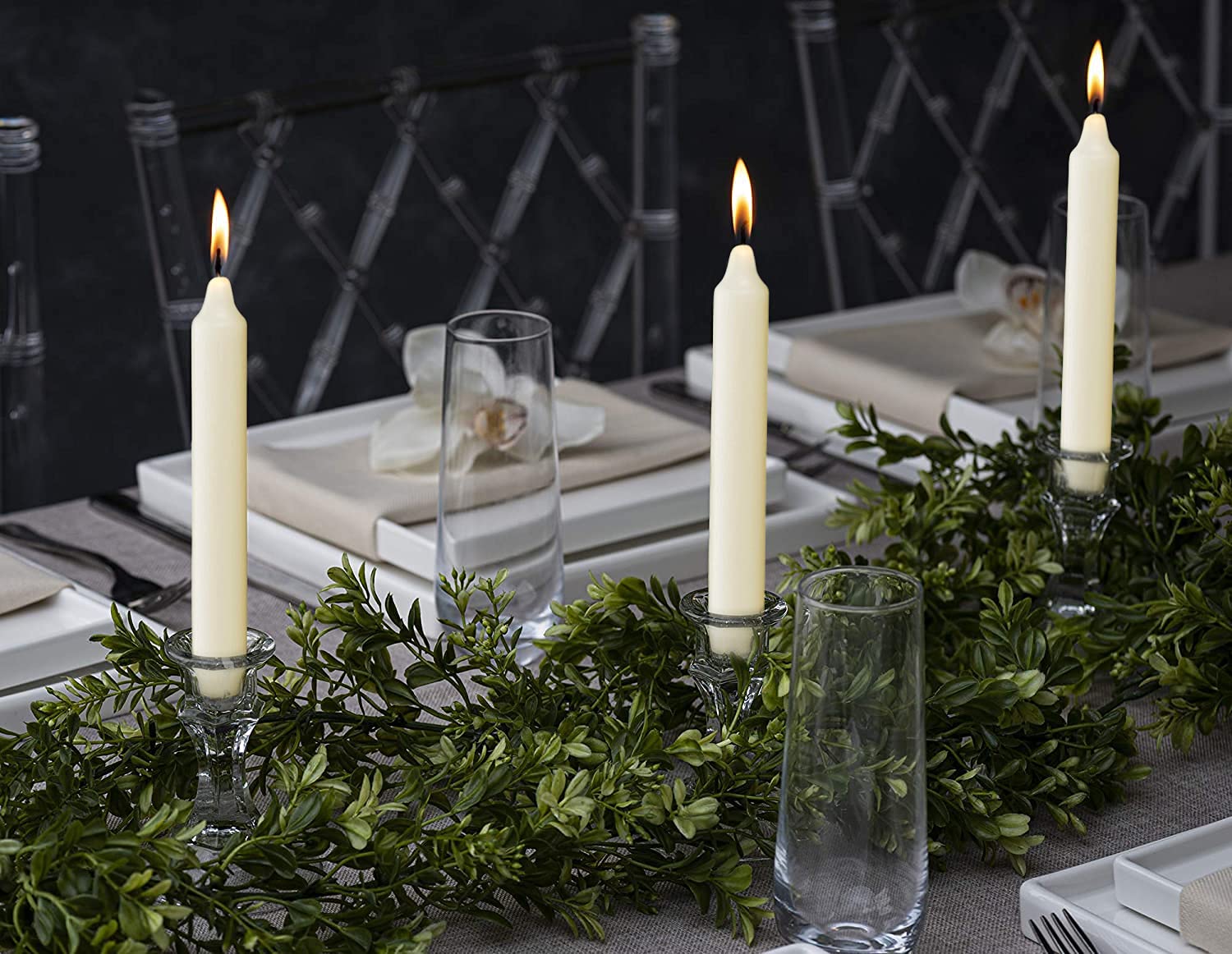 BOLSIUS ivory candle texture highlighting smooth, clean finish