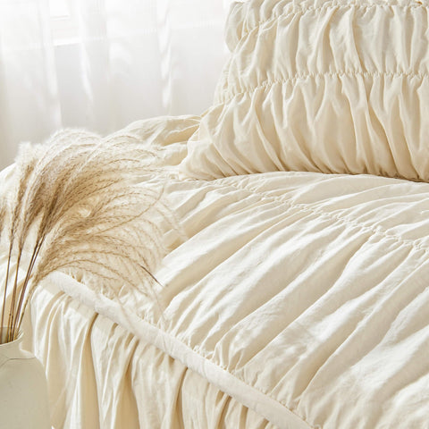 Bonlino pillow shams detail showing neat stitching and comfort