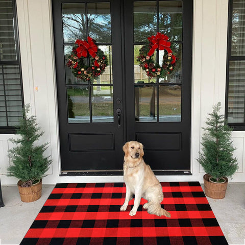 Bottalive hemmed edge detail protecting rug from fraying and wear