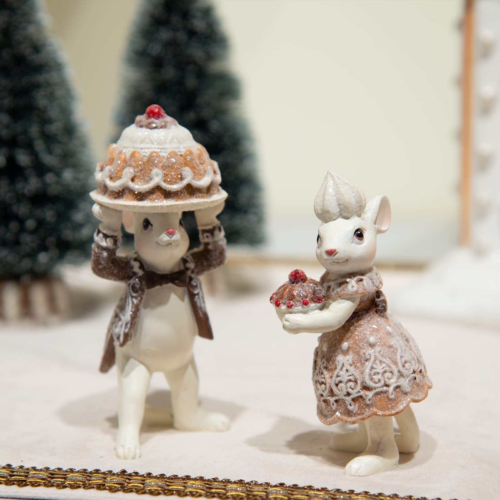 Braxio female mouse with cake offering collectible tabletop appeal